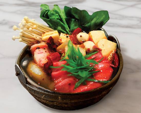 Spicy Hot Pot (麻辣鍋)